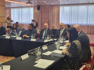 Signed voluntary agreement - Together against food waste